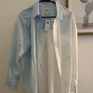 Abercrombie & Fitch Women’s Oversized Light Blue and White Button Down Shirt